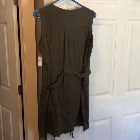 NWT Old Navy women’s green/olive dress size Medium - Picture 2 of 4